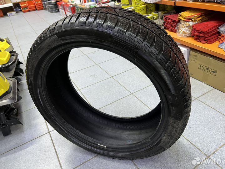 Pirelli Winter Sottozero 3 275/35 R19 98V