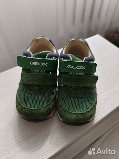 Кроссовки geox