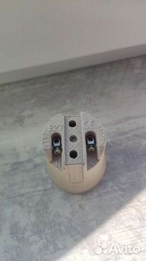 Керамический патрон е27