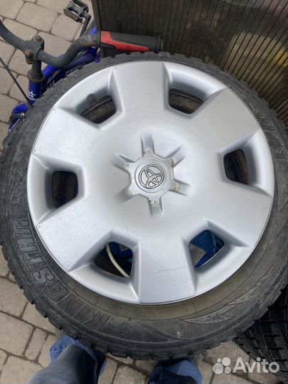 Колесный колпак r15 toyota