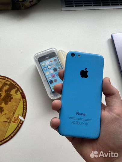 Телефон iPhone 5с