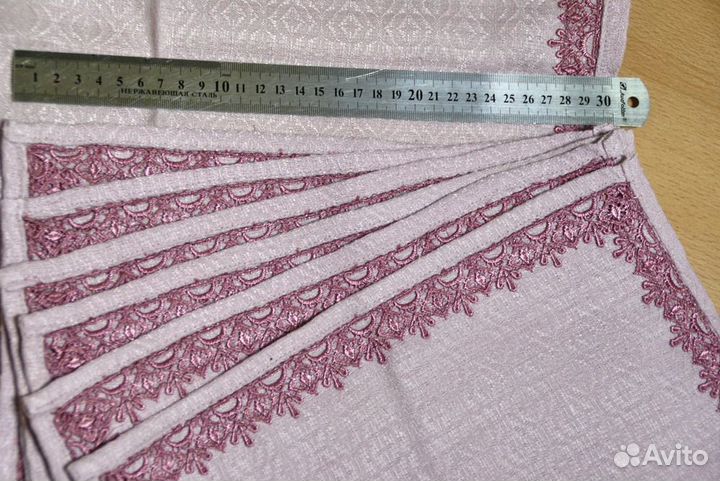 Салфетки столовые под тарелки