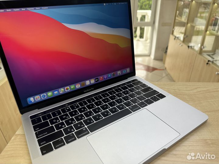 MacBook Pro 13 2019 Silver TouchBar