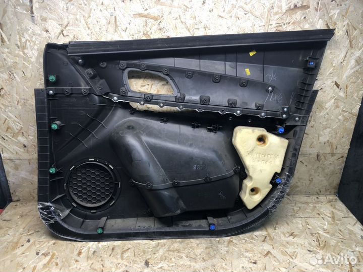 Обшивка двери передней левой Chevrolet Cruze