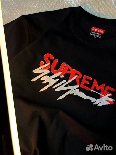 Футболка supreme