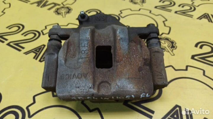 Суппорт передний левый Suzuki Escudo TD54W J20A