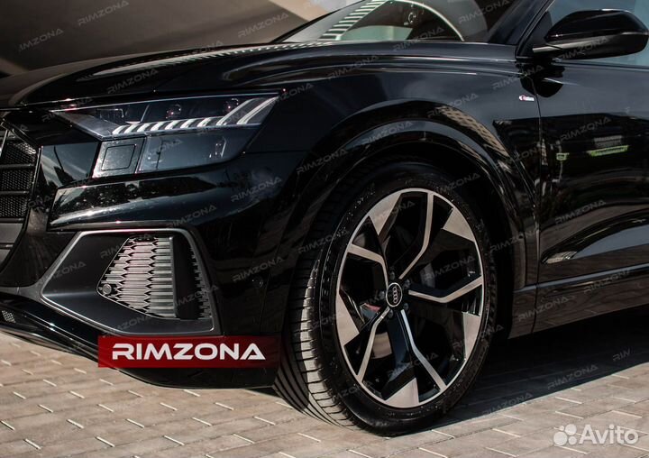 Кованые диски R22 на Audi Q8