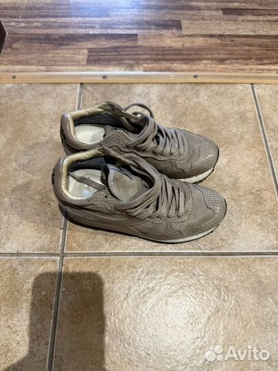 Кроссовки женские 36 размер