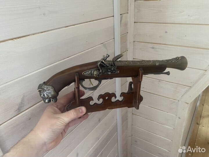 Пистолет зажигалка (под 18 век) сувенирный