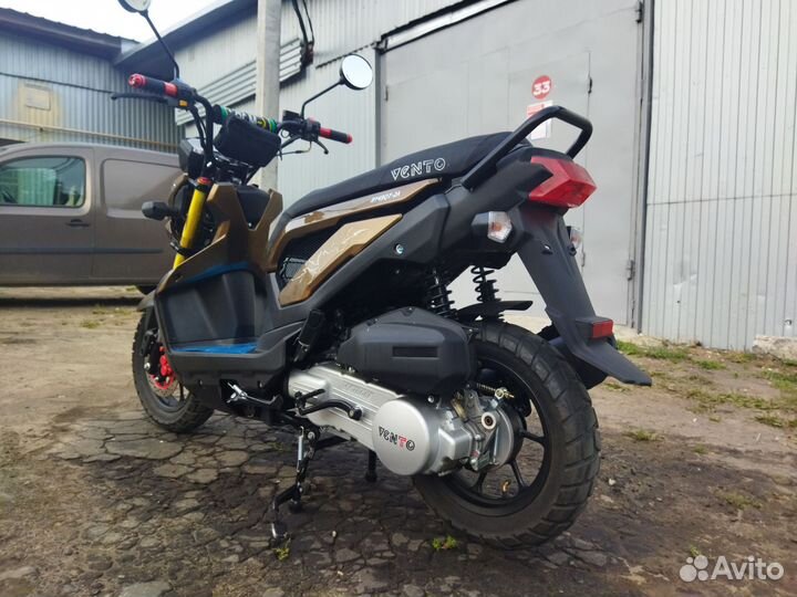 Скутер Vento Naked в идеале