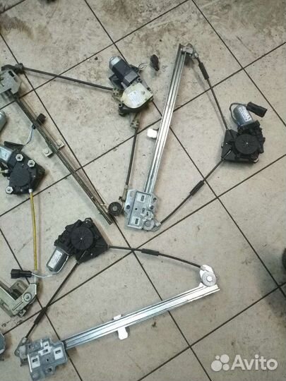 Электростеклоподъемник. нива шевролет. 2123