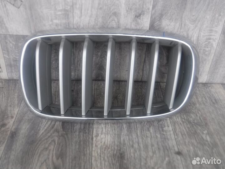 Решетка радиатора левая №23 BMW X5 F15 X6 F16