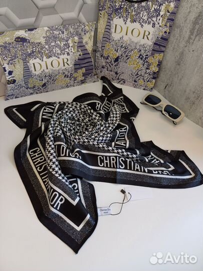 Шелковый платок dior