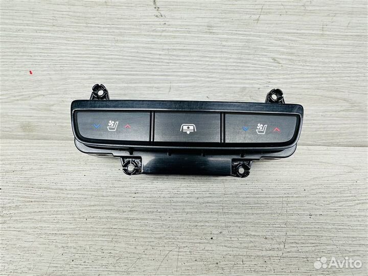 Блок кнопок вентиляции Hyundai Equus 3.8 G6DJ