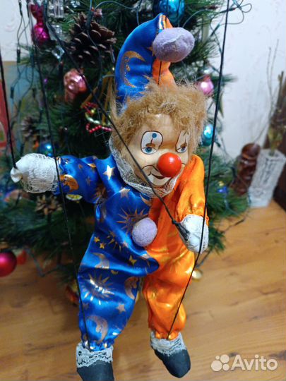 Игрушка клоун на ниточках