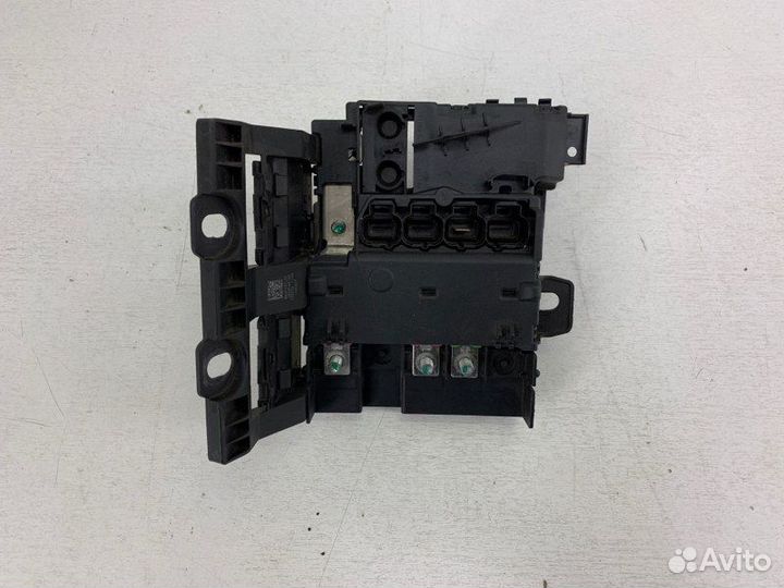 Блок предохранителей передний Bmw 7Er G11-G12 C