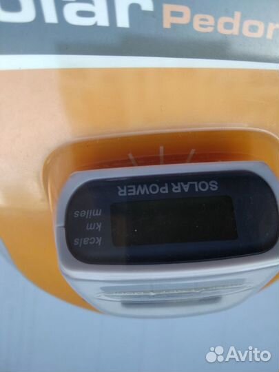 Шагомер на солнечной батарее