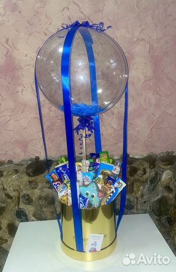 Шар Баблс с конфетами. Съедобный букет