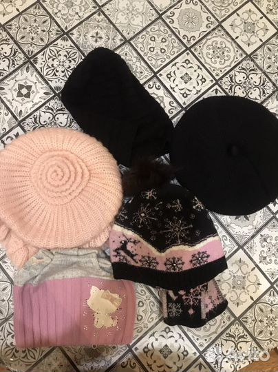 Шапки, палантины