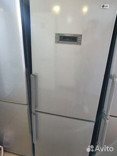 Классный Холодильник LG.Корея
