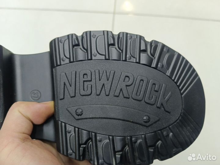 New rock tank зимние