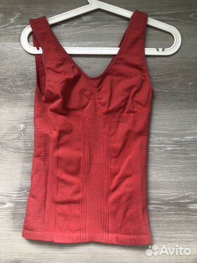 Топ женский спортивный