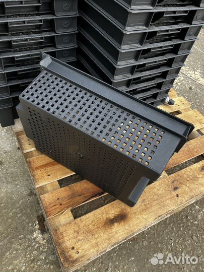 Ящик пластиковый Новый