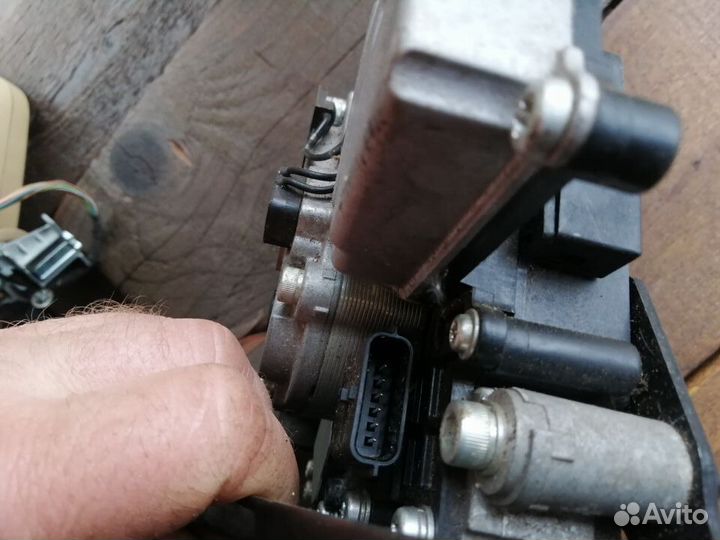 Педаль газа Nissan Patrol Y62 Infiniti QX56