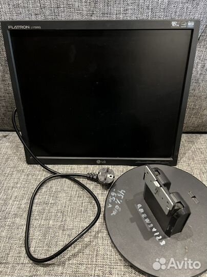 Монитор LG flatron L1750SQ - BN