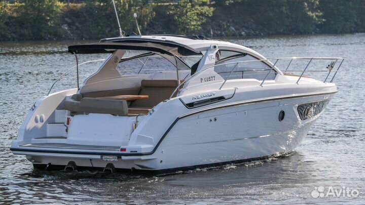 Azimut 34 Atlantis моторная яхта с харт-топом