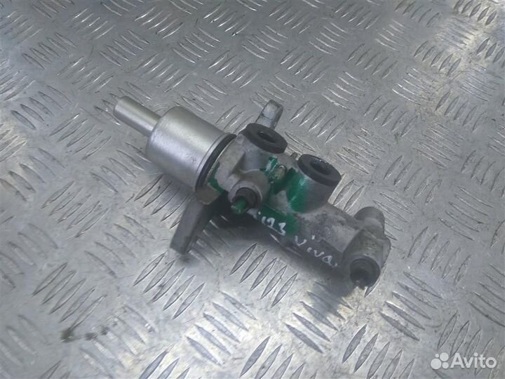 Цилиндр тормозов главный Опель Vivaro A