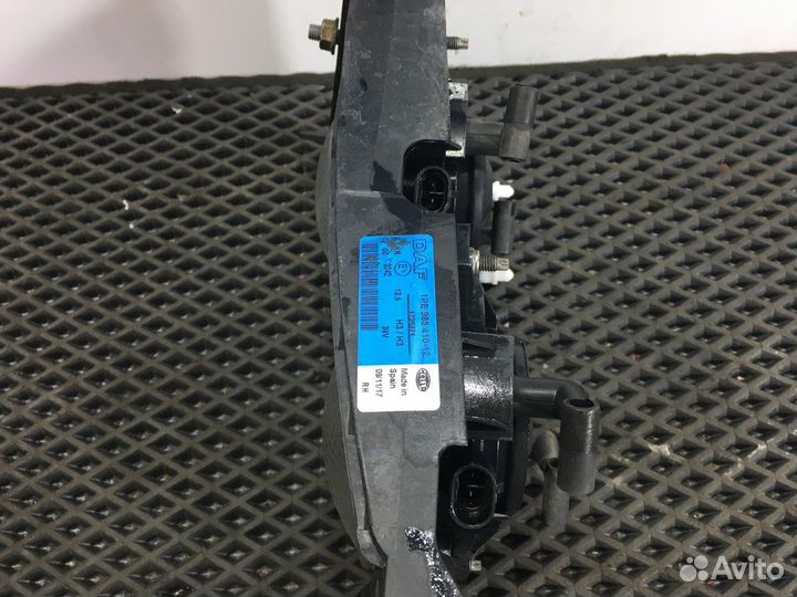 Фара противотуманная правая Daf XF105