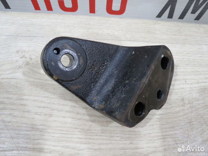 Кронштейн опоры двигателя Hyundai Solaris 2