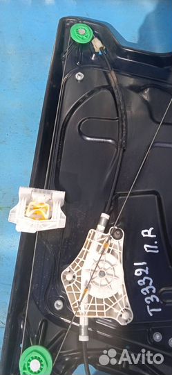 Стеклоподъемник электр. передний правый Land Rove