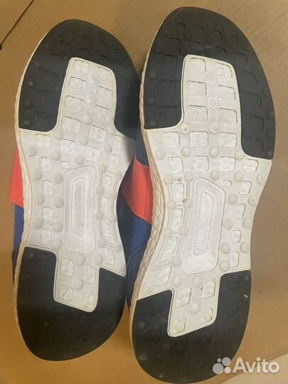 Кроссовки в отличном состоянии