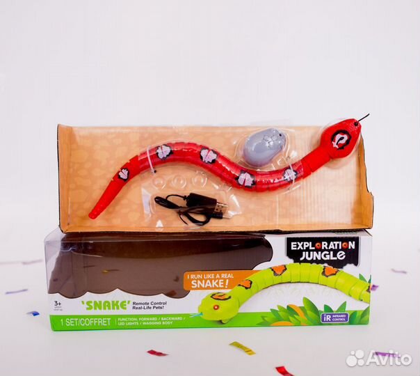 Змея на пульте управления 