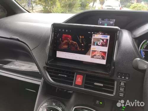 Toyota noah voxy esquire Android штатная магнитола