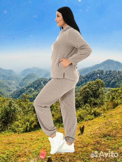Спортивный костюм женский новый 50-56