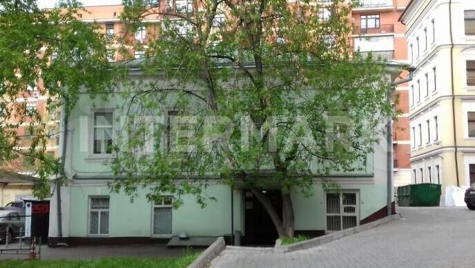 Продам здание, 825 м²