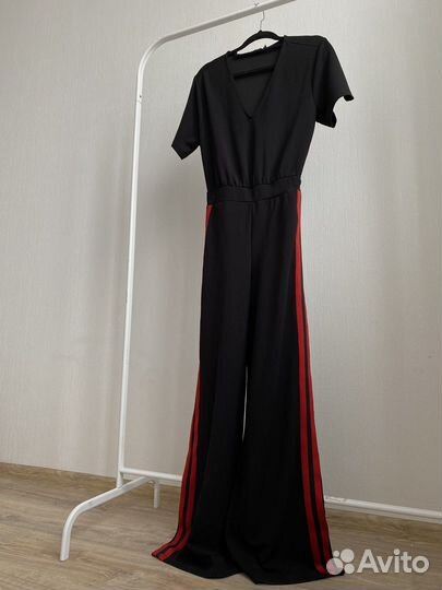 Костюм женский