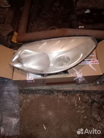Фары на renault sandero