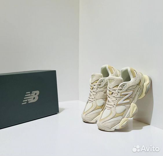 Кроссовки new balance 9060 бежевые