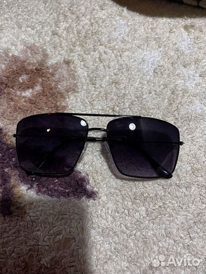 Солнцезащитные очки