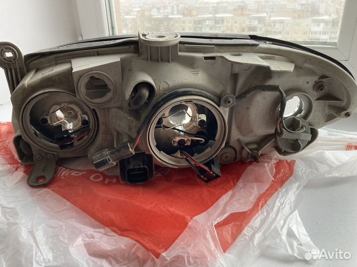 Фара правая передняя Kia Spectra