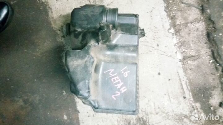 Корпус воздушного фильтра рено меган 2