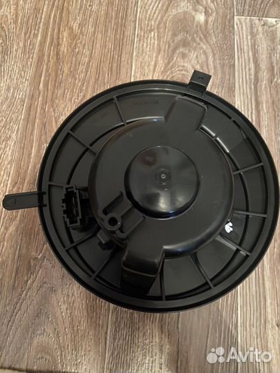 Вентилятор отопителясалона(мотор печки)