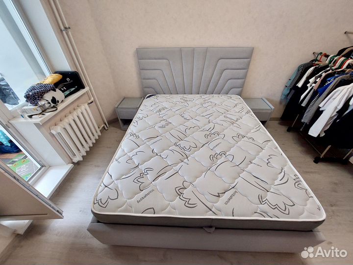 Кровать двухспальная 160*200