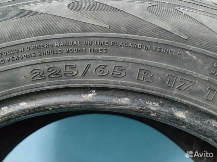 Nokian Tyres WR 225/65 R17