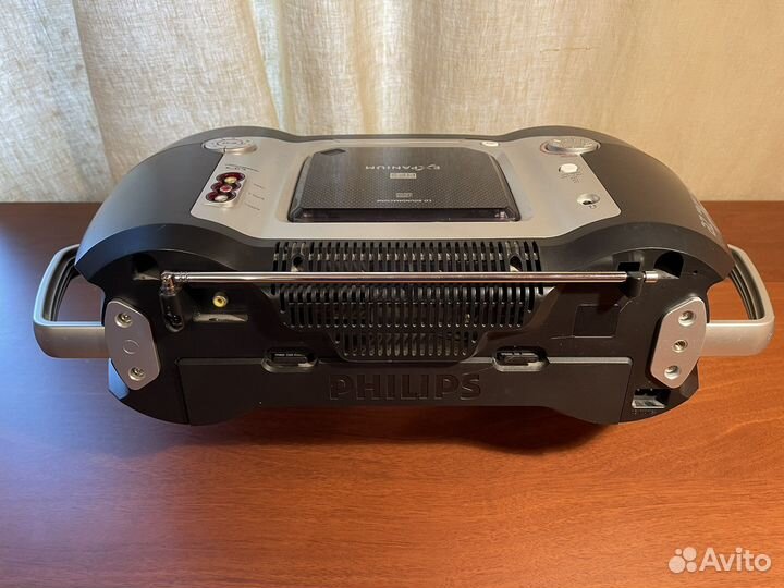 Музыкальный центр Philips-00C