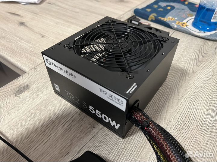 Thermaltake TR2 S 550W